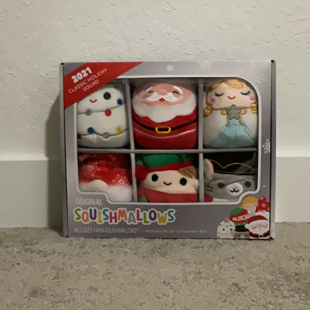 NWT 2021 Christmas ornaments 5’